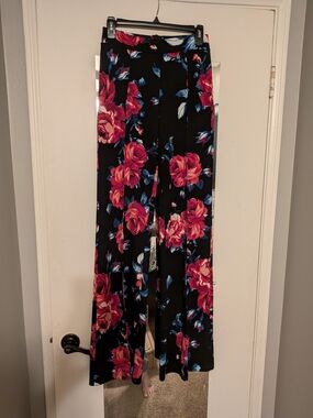Fashion Nova High Rise Victoria Pant